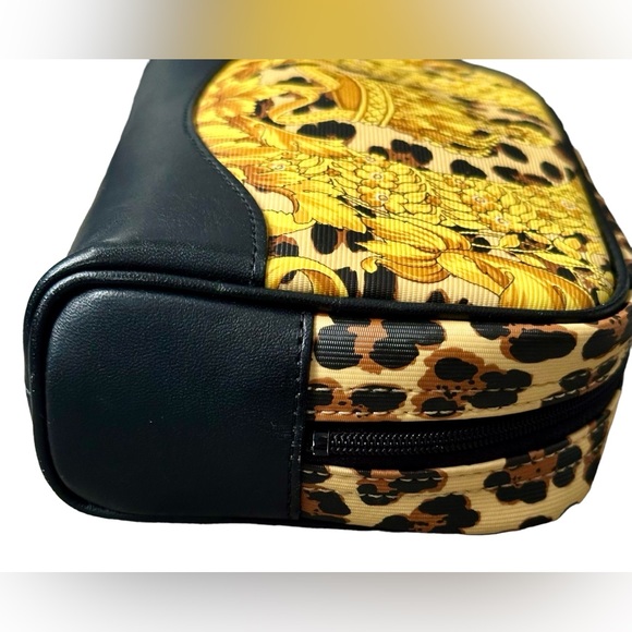 Versace Vintage Baroque Cosmetic EUC! - Picture 5 of 9